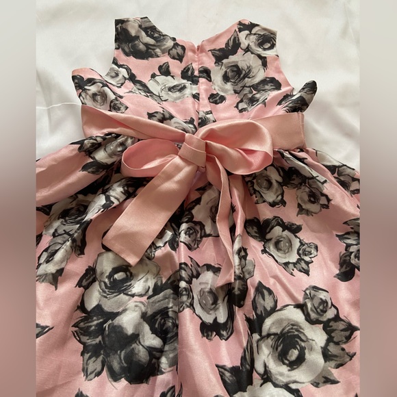 Girls dress size 10 - Picture 2 of 5